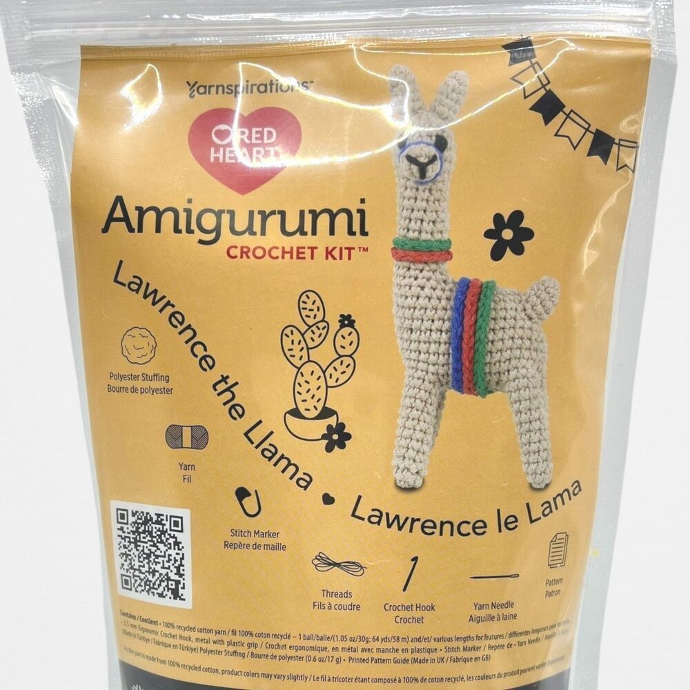 Red Heart Crochet Animal Kit Llama Beige Stuffed Plush Yarn Toy Craft Amigurumi